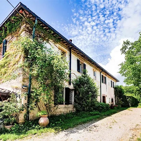 Apartman La Locaia *